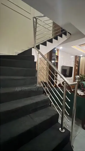 Furnished 4bdrm Duplex in Thomas Estate for rent