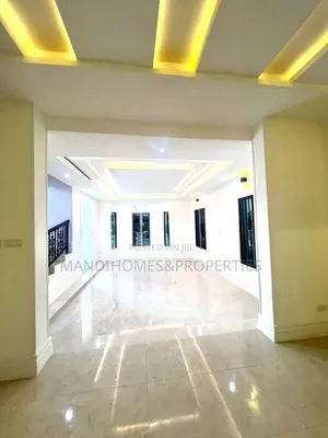 5bdrm Duplex in Sangotedo for sale