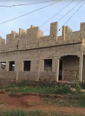 8bdrm Room & Parlour in Onibudo Phase 2, Ifo for sale