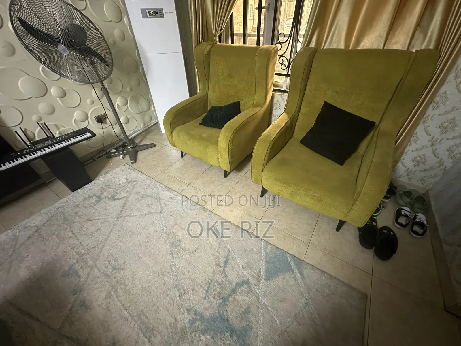 Couch/ Sofa Set