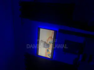 Non-Smart Clean Used 47inch Samsung TV With Remote for Sale.