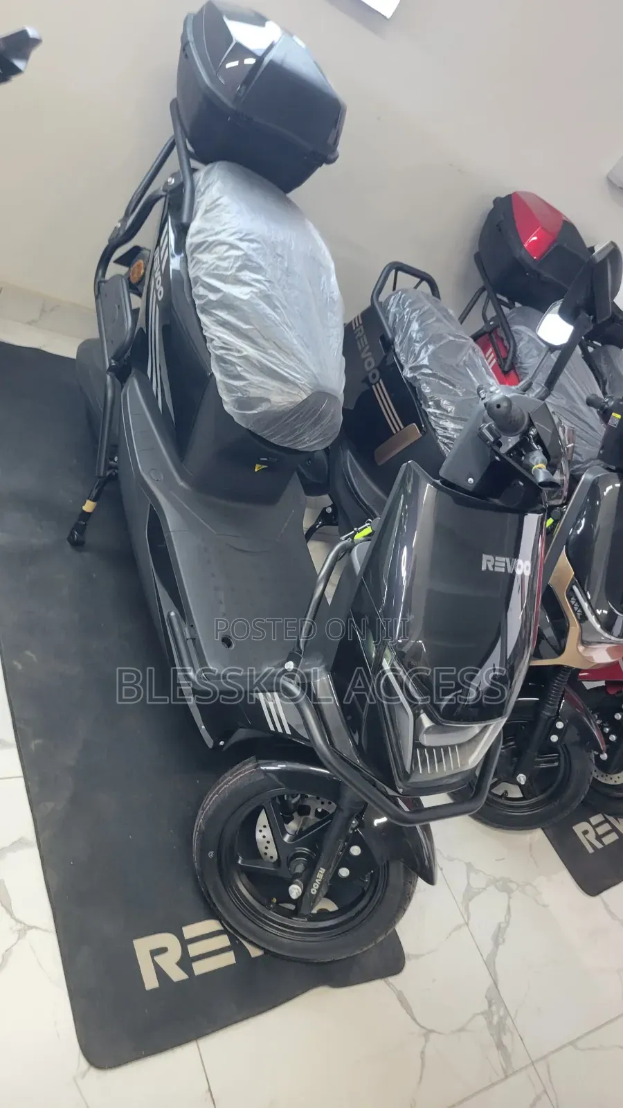 New Revoo C32 2025