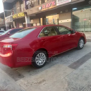Toyota Camry LE 4dr Sedan (2.5L 4cyl 6A) 2013 Red