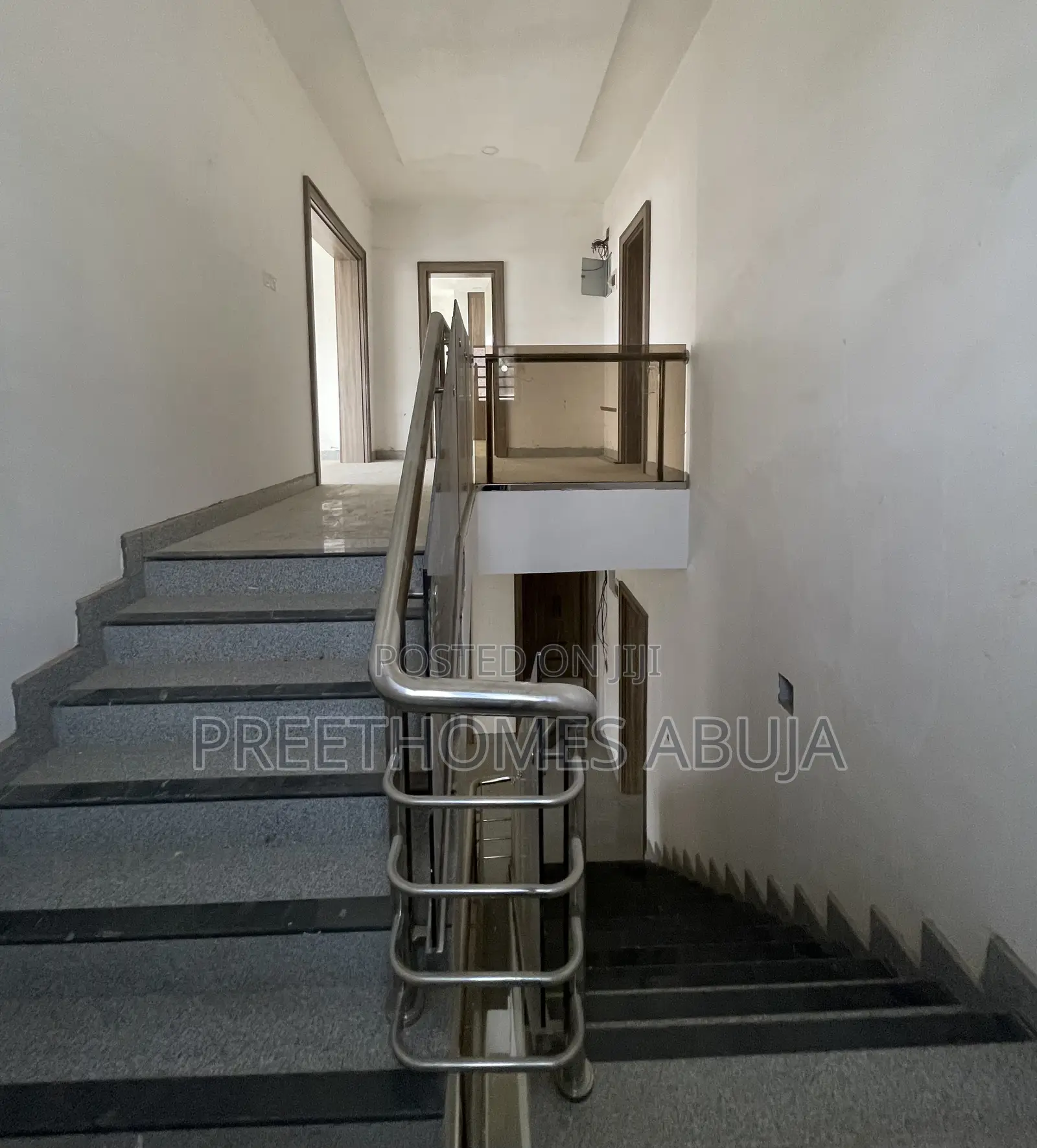 5bdrm Duplex in Asokoro for sale