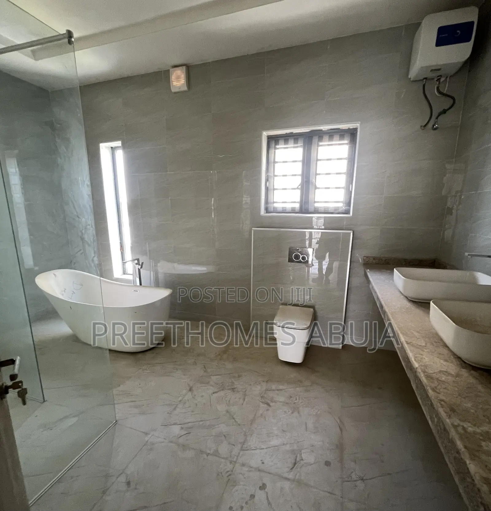 5bdrm Duplex in Asokoro for sale