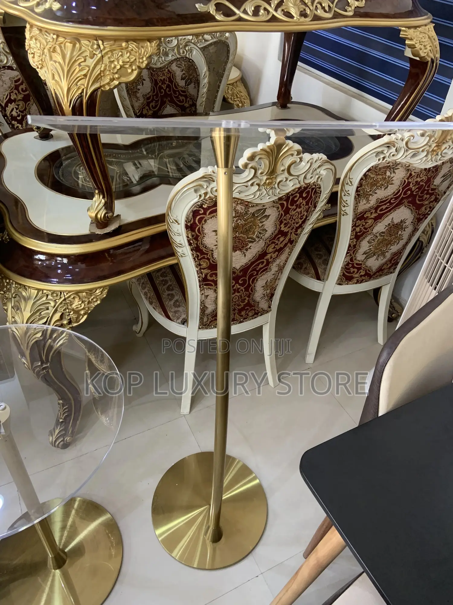 A Set of Foreign Pulpit
