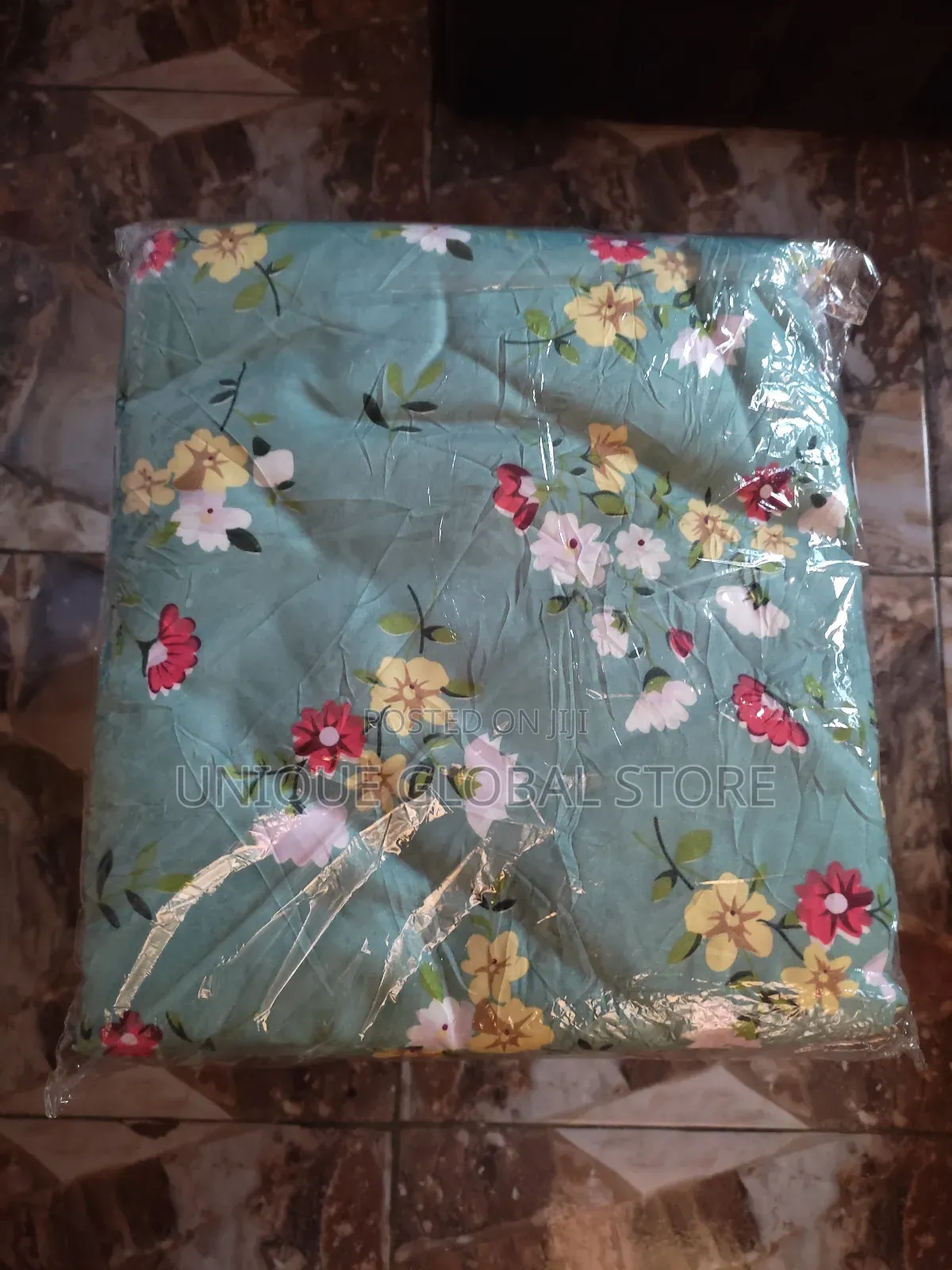 Quality Bedsheet With 3 Pillows Case