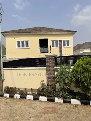 4bdrm Duplex in Kolapo Ishola Gra, Akobo for sale