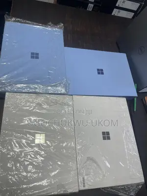 New Microsoft Surface Pro 11th Edition, a Copilot+ PC 32GB SSD 1T