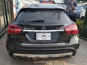 Mercedes-Benz GLA 250 2018 Black