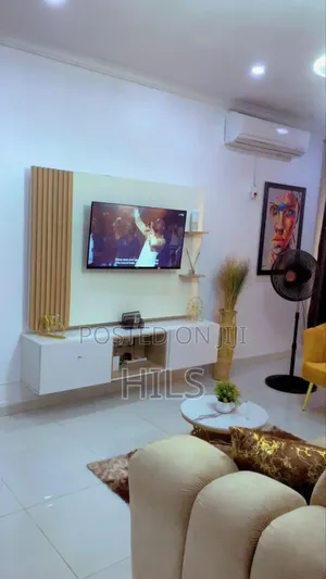 Furnished Studio Apartment in Orchid, Chevron for rent