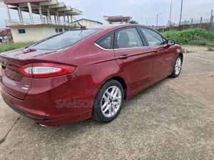 Ford Focus 2015 Red