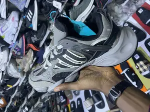 Beet Trendy New Designer Sneakers