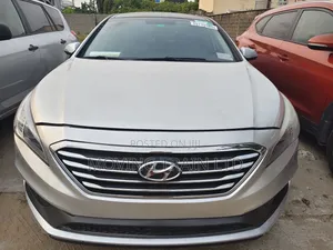 Hyundai Sonata Limited 4dr Sedan (2.4L 4cyl 6A) 2015 Silver