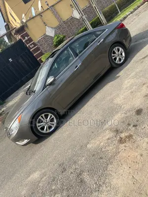 Hyundai Sonata Limited Sedan FWD (2.4L 4cyl 6A) 2012 Gray