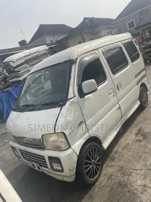 Suzuki Every 2012