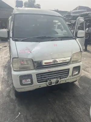 Suzuki Every 2012