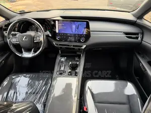 Lexus RX 2023 Green