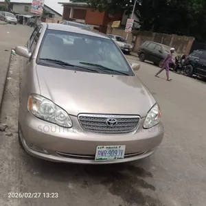 Toyota Corolla 2004 Gold