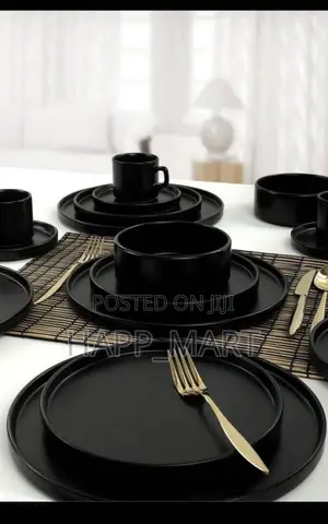16pcs Matte Black Ceramic Plate Set