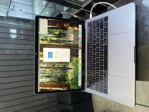 Laptop Apple MacBook Pro 2018 8GB Intel Core i5 SSD 256GB