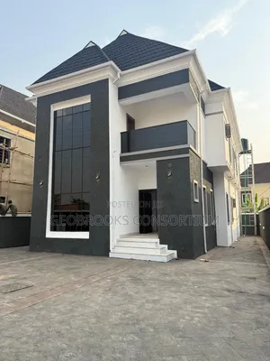 4bdrm Duplex in Carlton Gate Estate., Akobo for sale