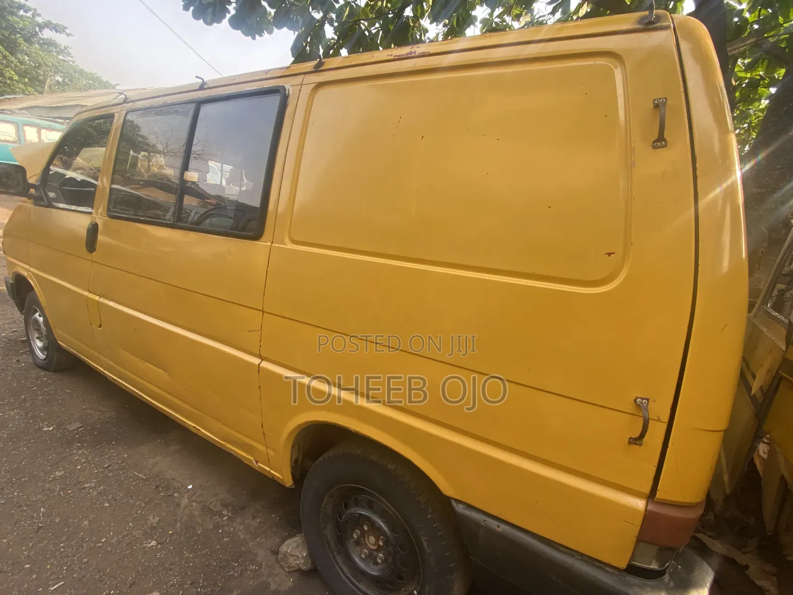 Volkswagen Transporter 1989 Yellow