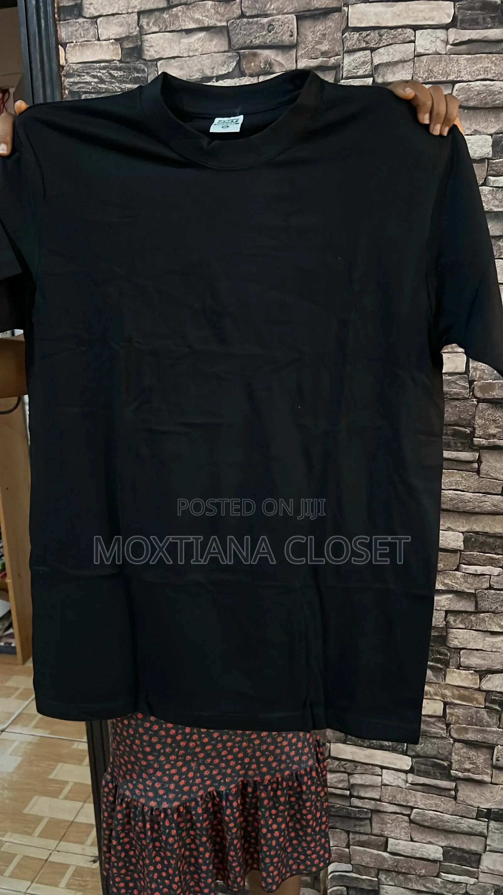 Plain Roundneck