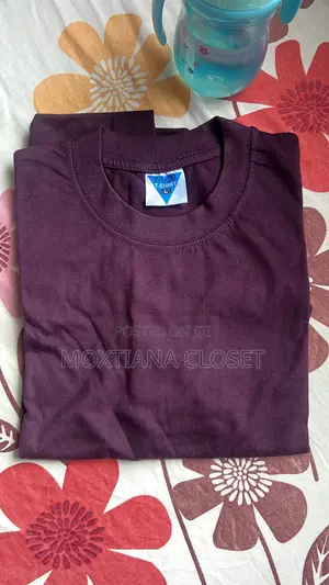 Plain Roundneck