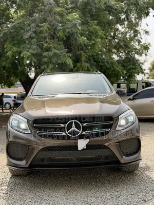 Mercedes-Benz GLE-Class GLE 350 2017 Brown