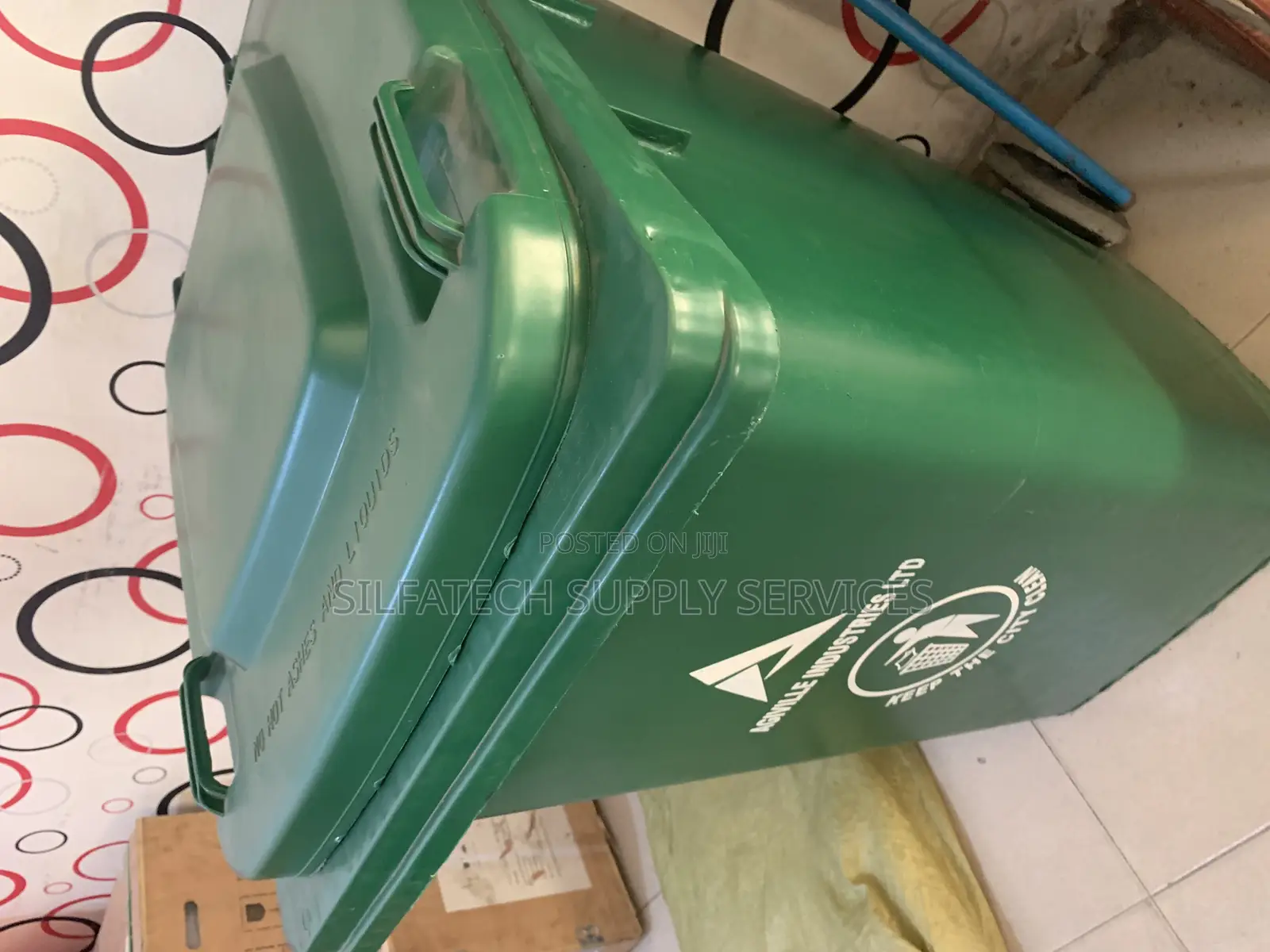 Trash Container