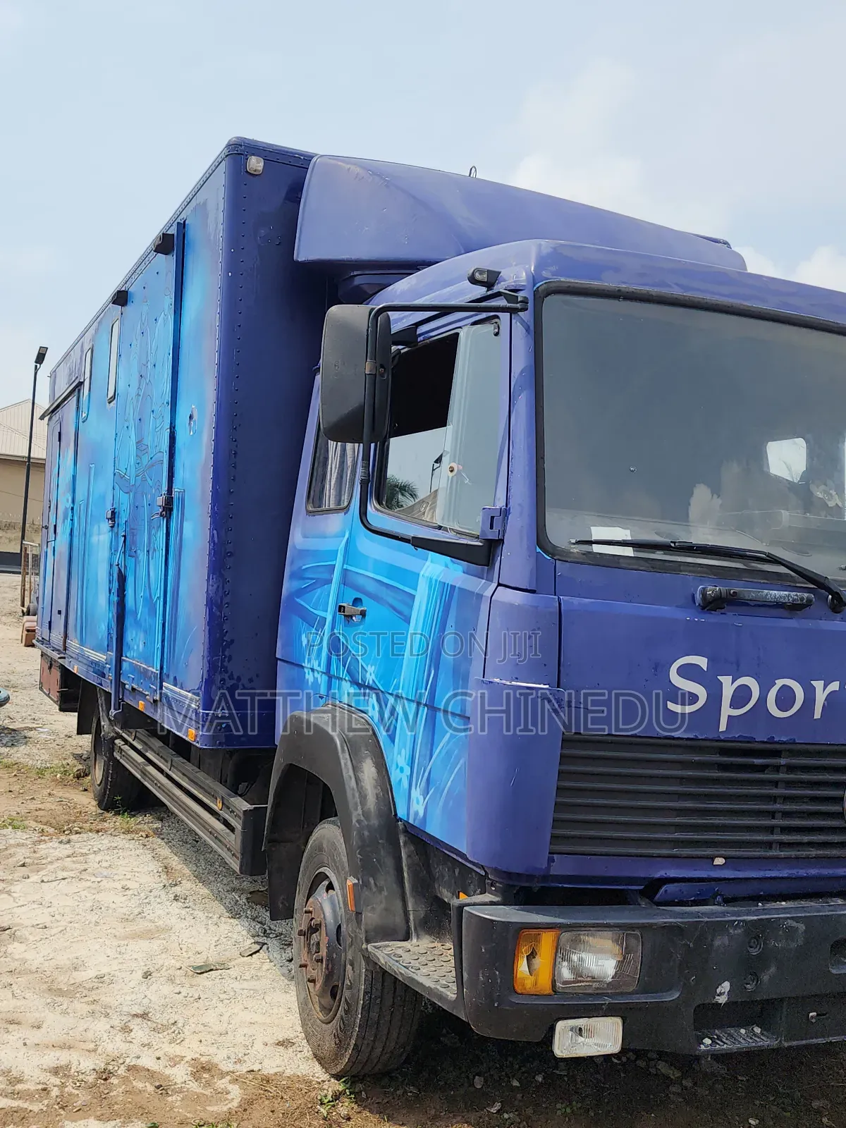 Super Clean Foreign Used Mercedes Benz 817 Truck