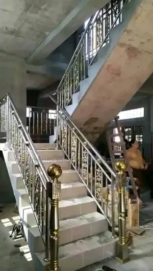 Get Your Sliver and Gold Starter Handrail From Luminous Steel Venture
