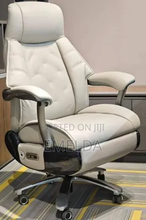 Affordable and Brand New Boss Office Chair