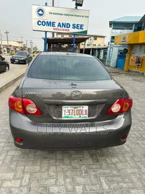 Toyota Corolla 2009 Gray