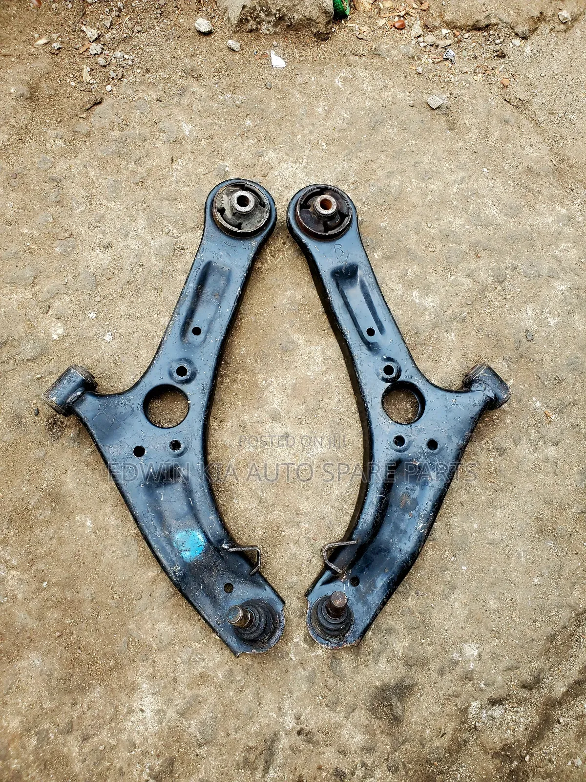 Picanto 2012 Front Low Arm Set