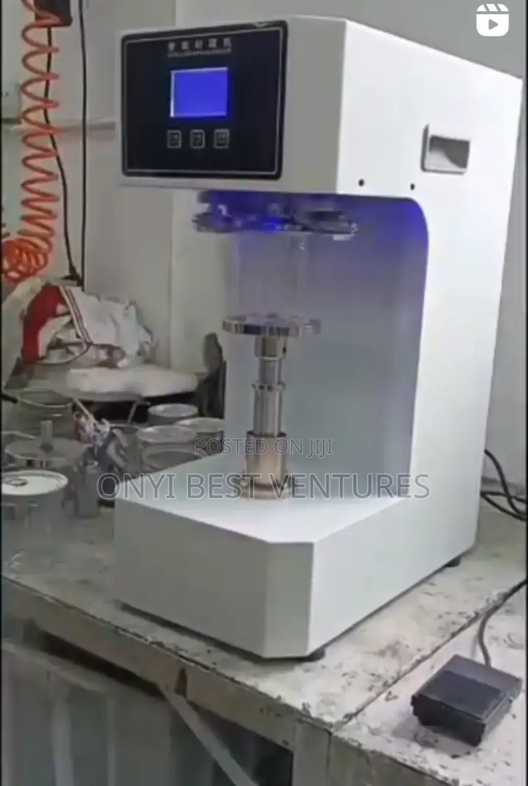Can Sealing Machine