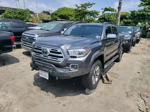 Toyota Tacoma Limited 2017 Gray