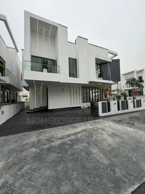 5bdrm Duplex in Chevron for sale