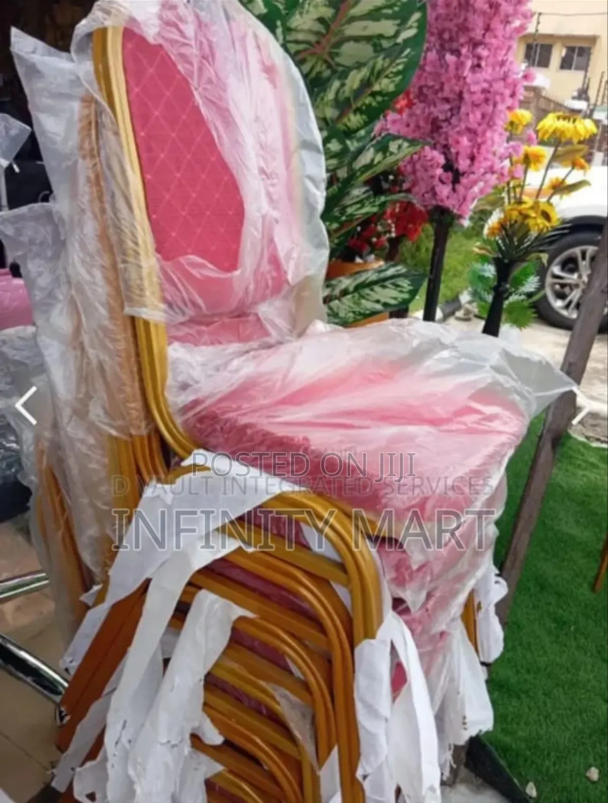 New Event/Bouquet Chair.