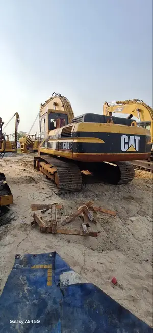 Caterpillar Excavator 320 Bl for Sale. Price- 117 Million