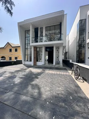 5bdrm Duplex in Ikota for sale