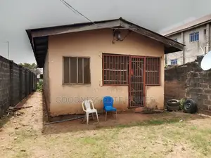 2bdrm Bungalow in Ile Iwe Meiran, Abule Egba for sale
