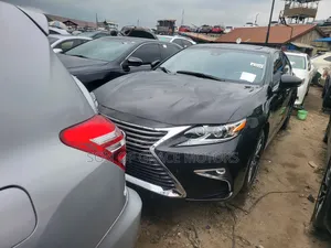 Lexus ES 300H FWD 2015 Black