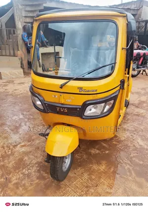 TVS King Deluxe Plus iTouch Start 2024 Yellow