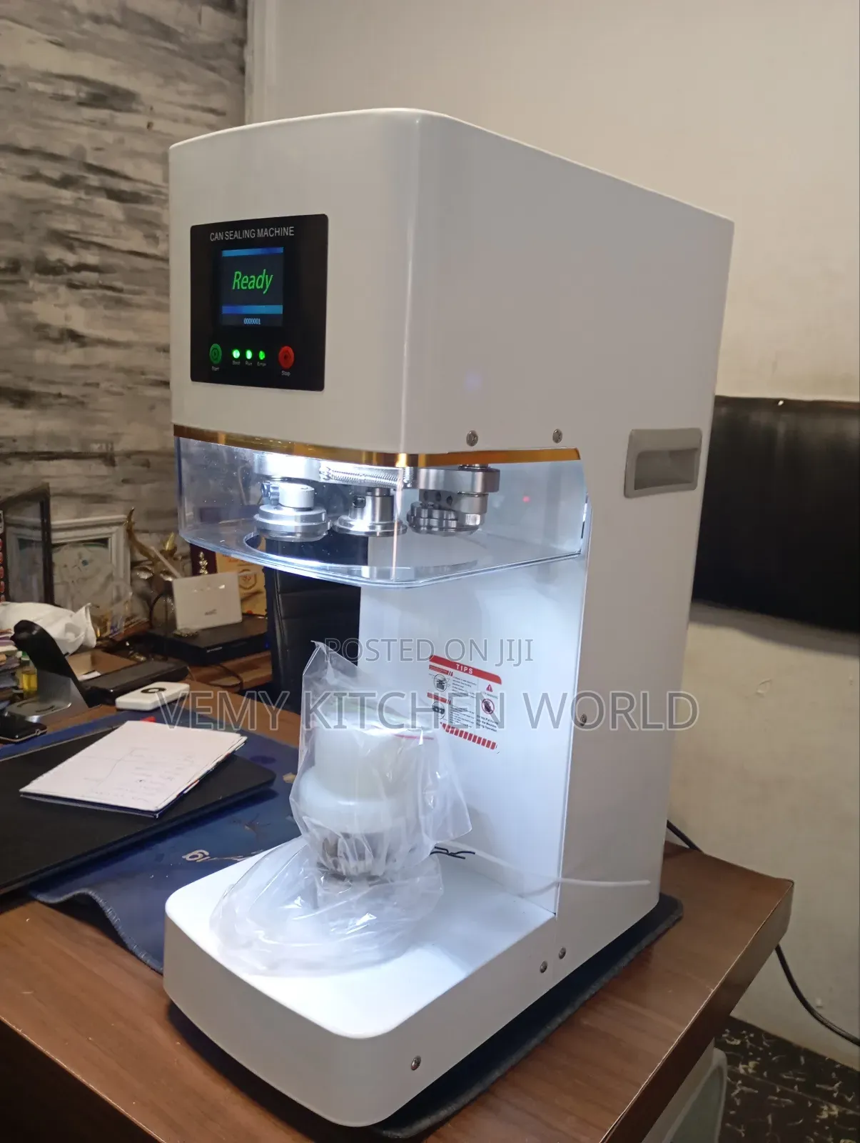Automatic Can Sealing Machine