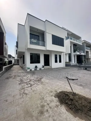 5bdrm Duplex in Ikota for sale