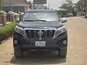 Toyota Land Cruiser Prado 2017 Black