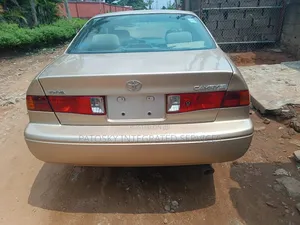 Toyota Camry 2002 Gold