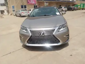 Lexus ES 2016 Gray